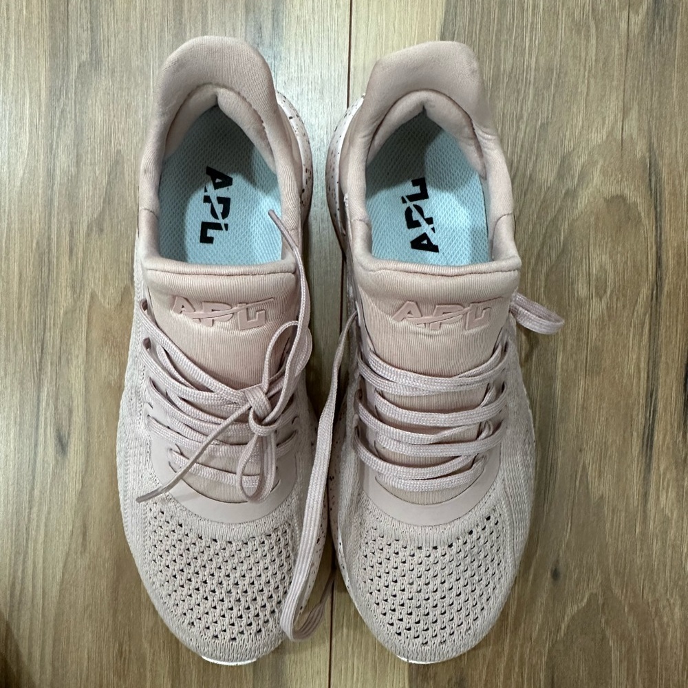 APL women shoes